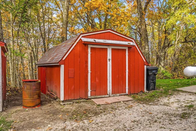 $325,000 | 4725 Head Lake Road, Hastings, MI 49058