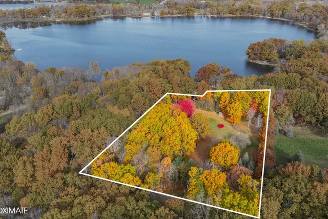 $325,000 | 4725 Head Lake Road, Hastings, MI 49058