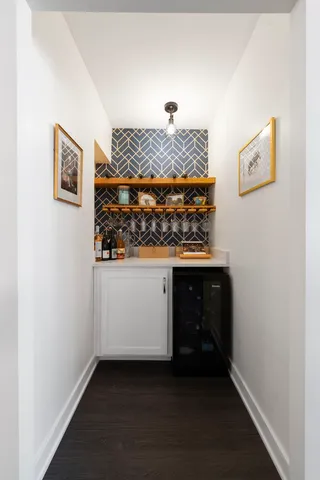 $289,999 | 525 West Hawthorne Place, Unit 2606, Chicago, IL 60657