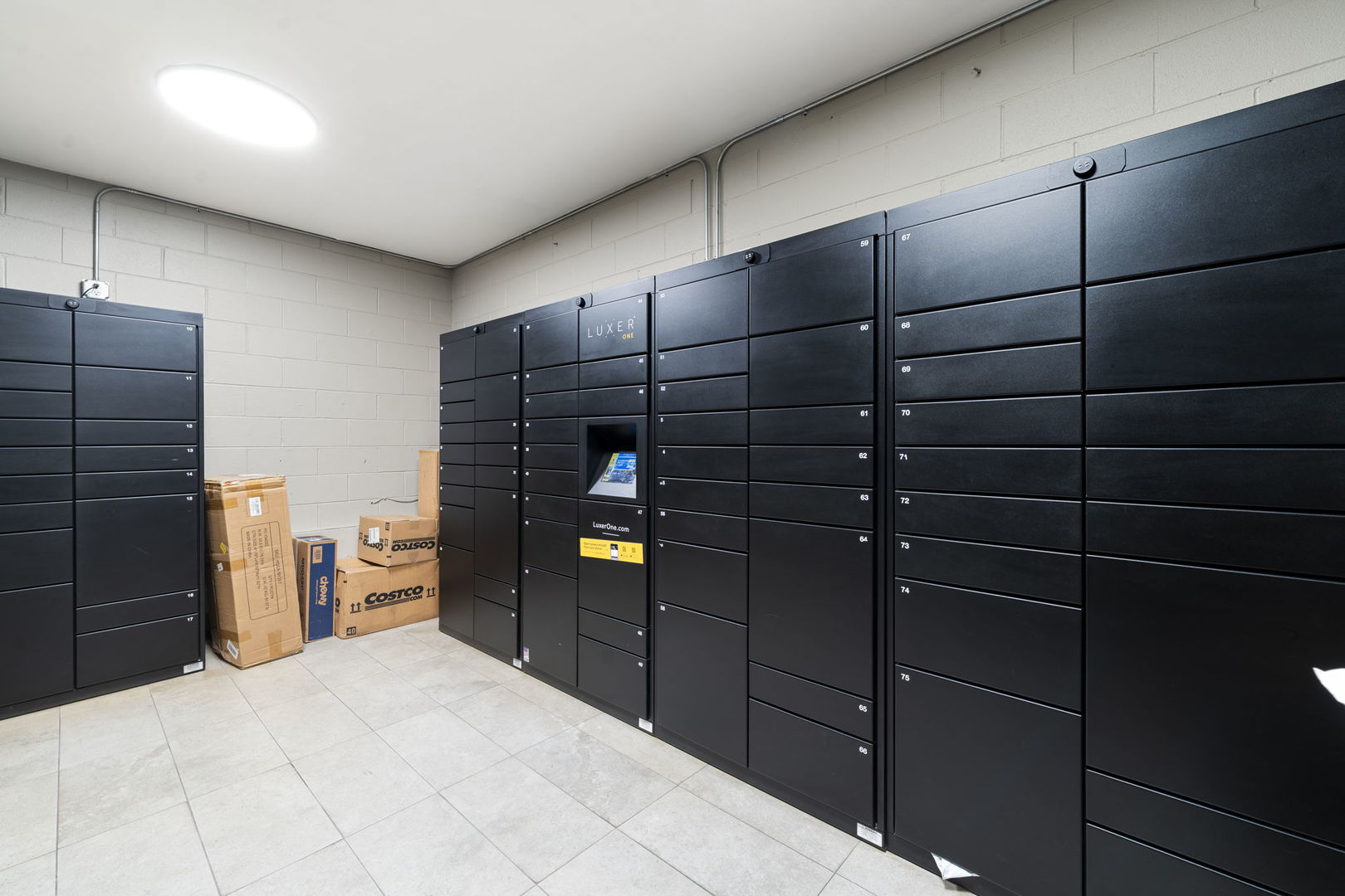 525 West Hawthorne Place, Unit 2606 Chicago, IL 60657 - Photo 28 of 37 a room with storage and utility