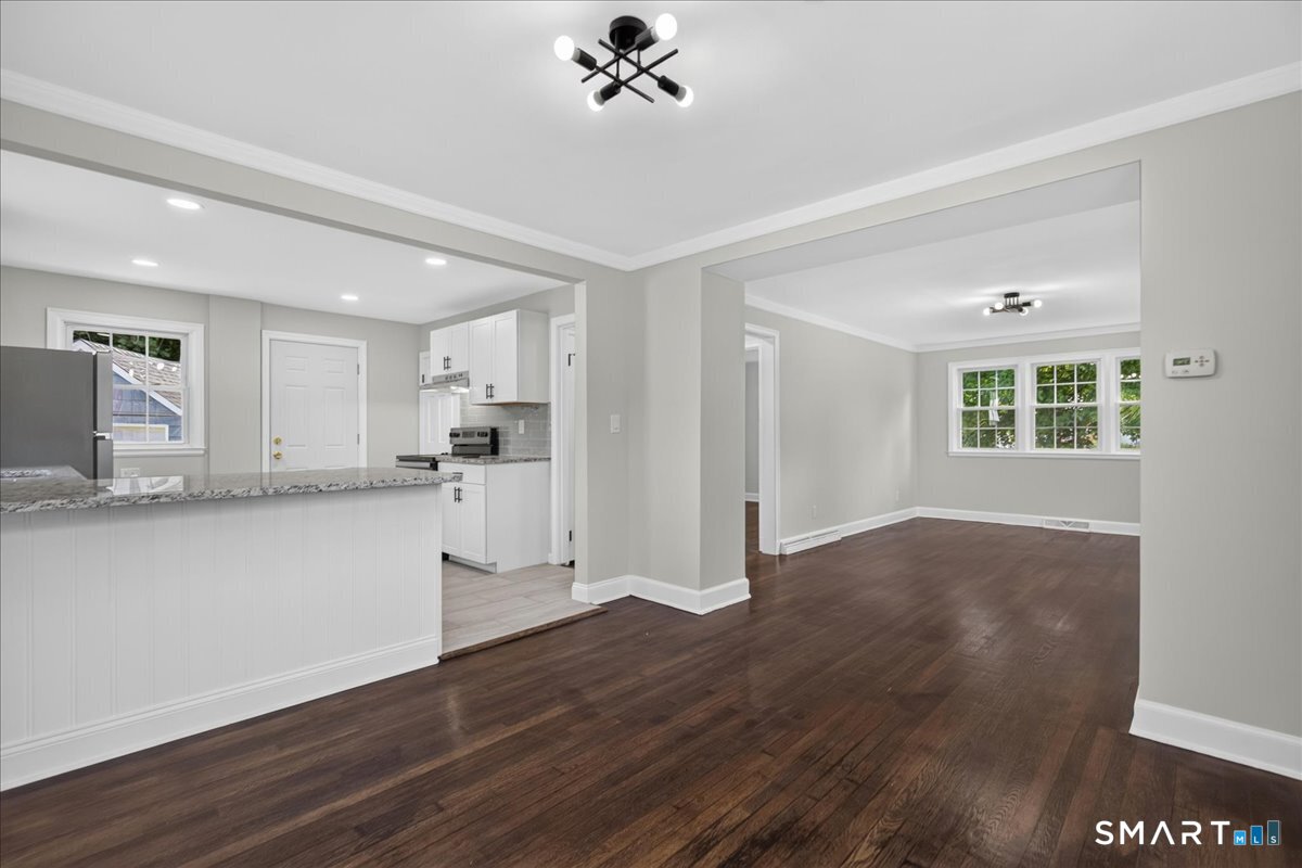 5 Lynmot Road Hamden, CT 06514 - Photo 10 of 33