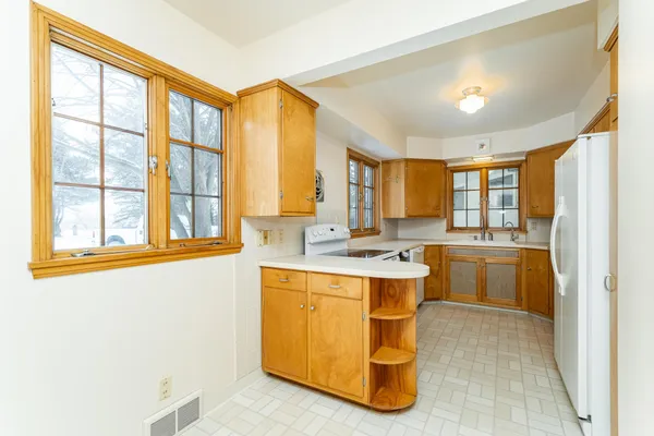 $1,220,000 | 8601 County Road 3 Northwest, Oronoco, MN 55960