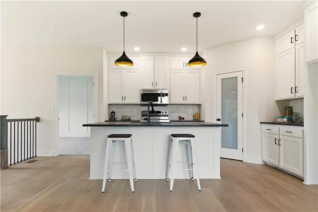 $519,900 | 7900 Southeast Hoot Owl Street, Blue Springs, MO 64014