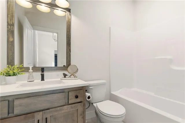 $519,900 | 7900 Southeast Hoot Owl Street, Blue Springs, MO 64014