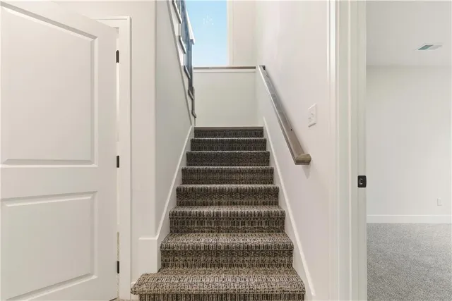 $519,900 | 7900 Southeast Hoot Owl Street, Blue Springs, MO 64014