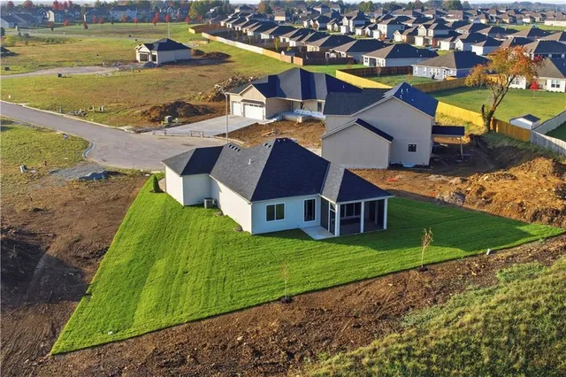 $519,900 | 7900 Southeast Hoot Owl Street, Blue Springs, MO 64014