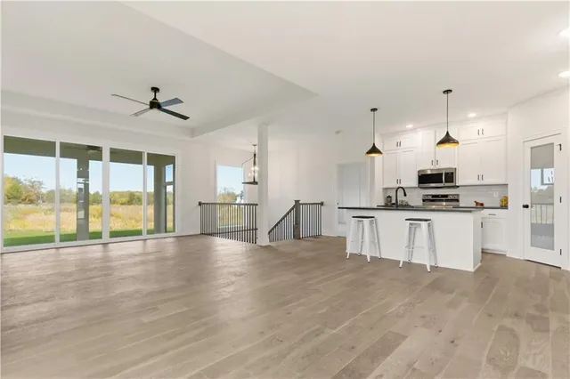 $519,900 | 7900 Southeast Hoot Owl Street, Blue Springs, MO 64014