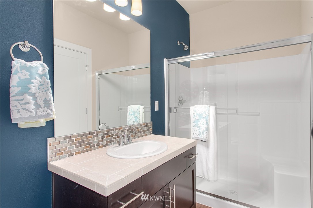 10604 Southeast 187th Street Renton, WA 98055 - Photo 3 of 21 Gallery Image 3