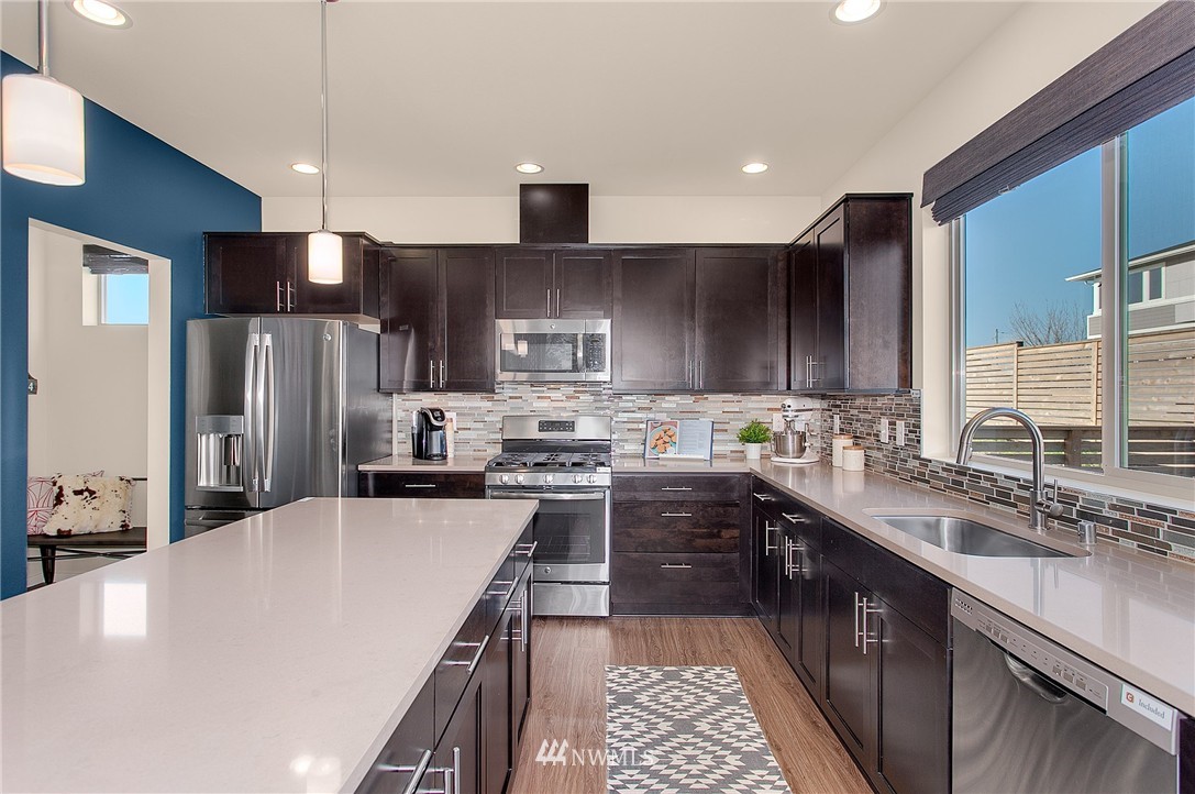 10604 Southeast 187th Street Renton, WA 98055 - Photo 7 of 21 Gallery Image 7
