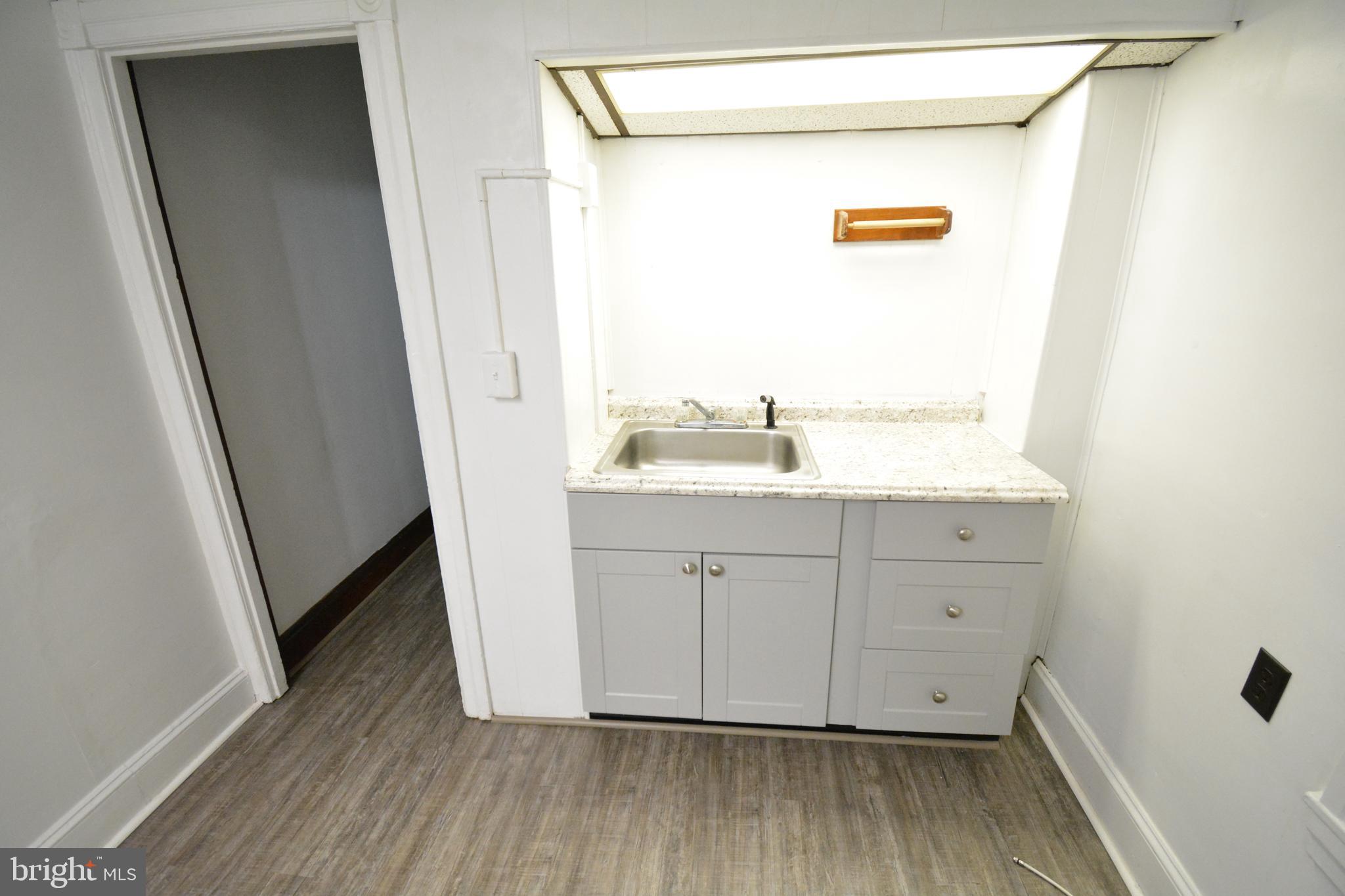 331 Lyceum Avenue, Unit 2 Philadelphia, PA 19128 - Photo 8 of 14