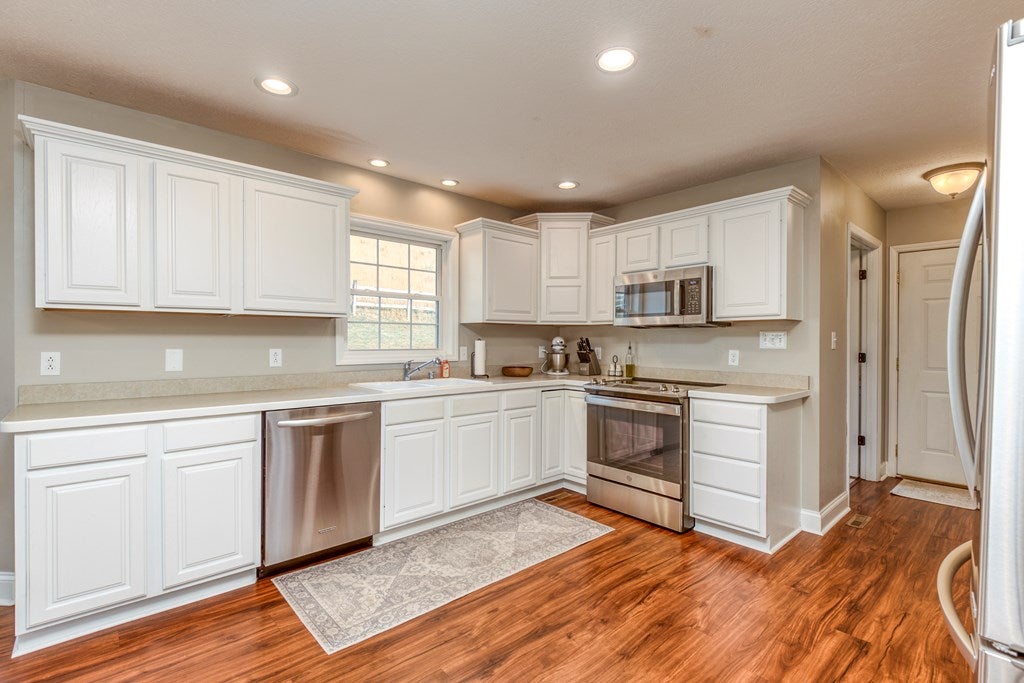 1445 Rocky Hollow Road Rural Retreat, VA 24368 - Photo 6 of 36 Gallery Image 6