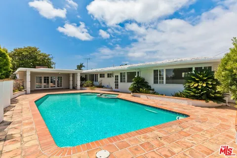$1,275,000 | 4821 West 63rd Street, Los Angeles, CA 90056