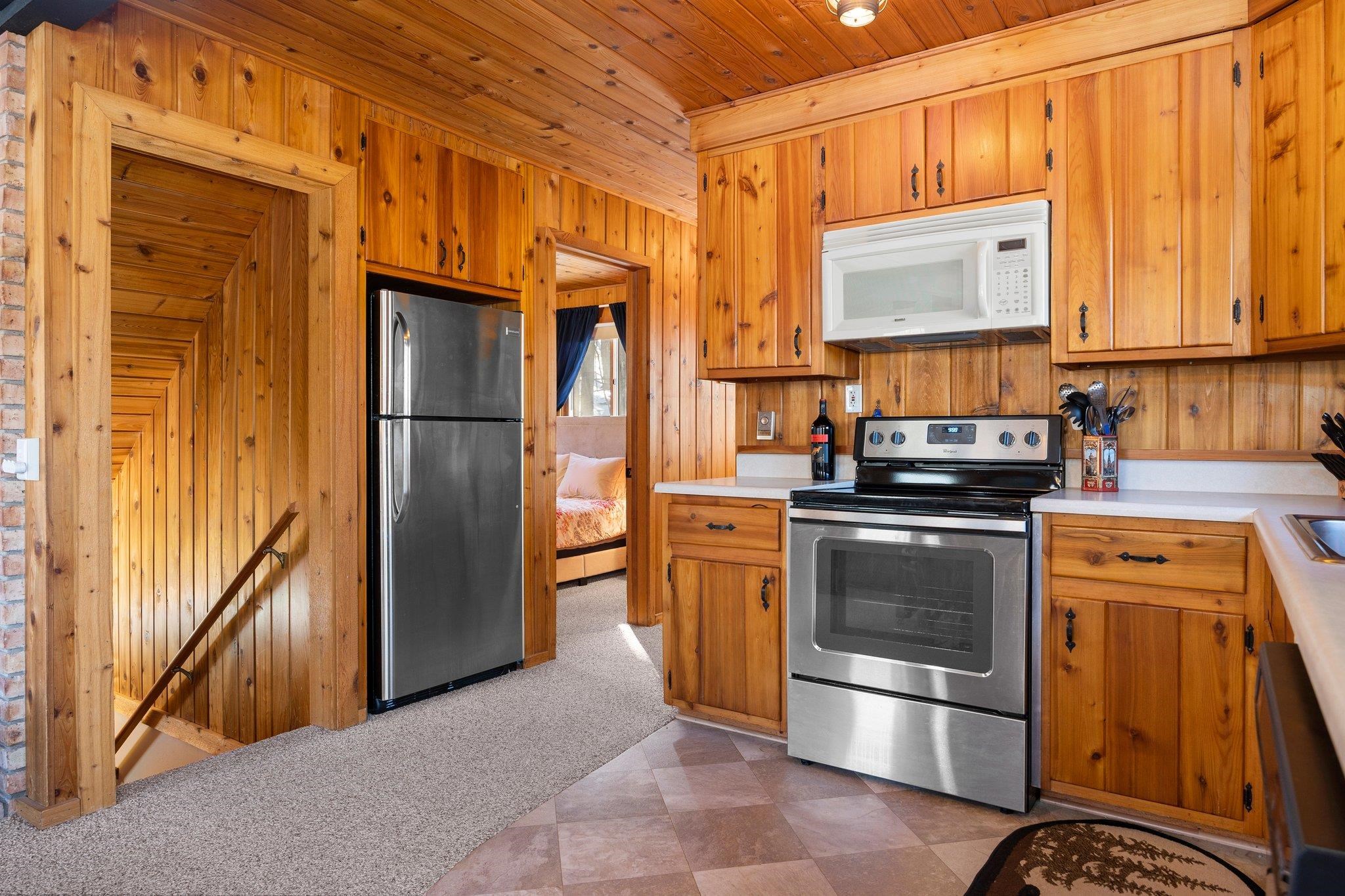6762 Grindle Strause Road Bellaire, MI 49615 - Photo 11 of 34 1908893-10.JPG