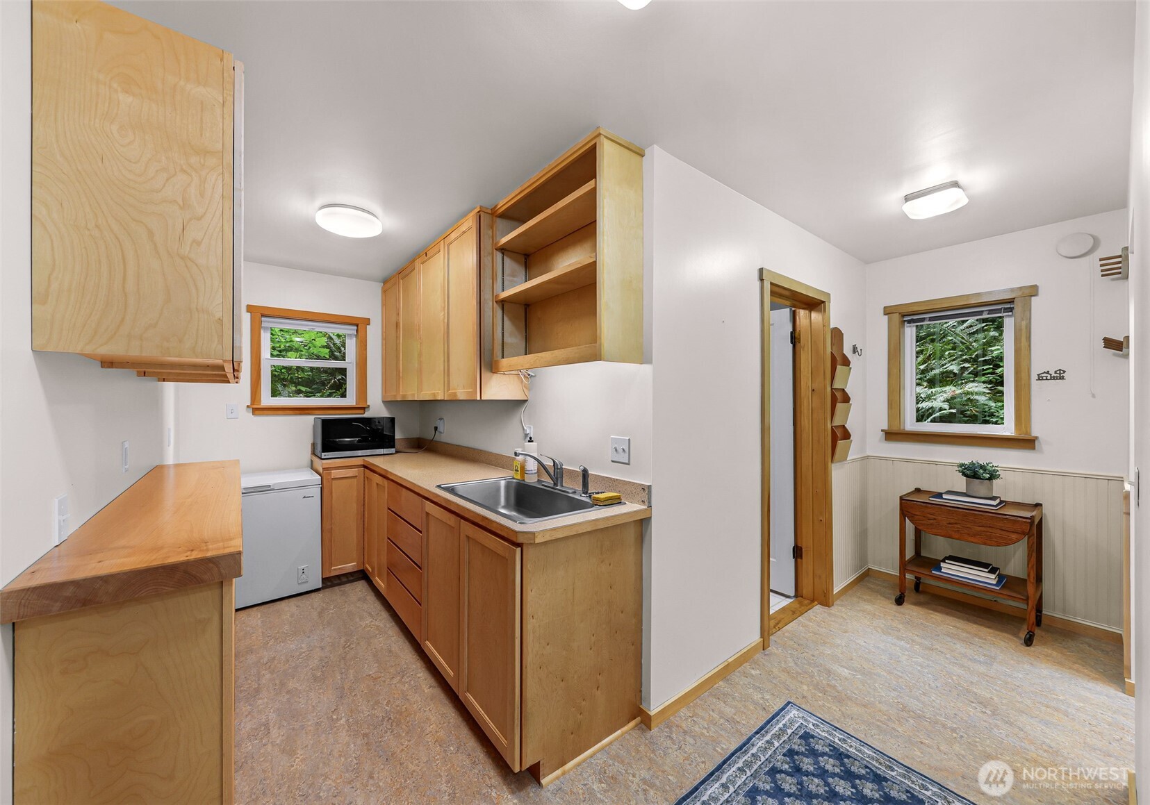 2913 Broad Street Bellingham, WA 98225 - Photo 12 of 40 Gallery Image 12