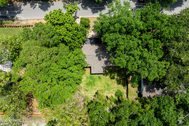 $439,900 | 609 Russell Avenue, Ocean Springs, MS 39564