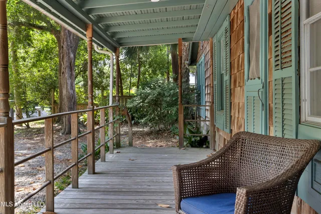 $439,900 | 609 Russell Avenue, Ocean Springs, MS 39564