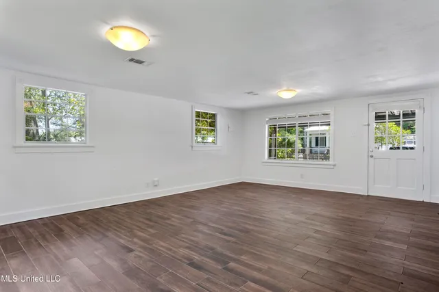$439,900 | 609 Russell Avenue, Ocean Springs, MS 39564