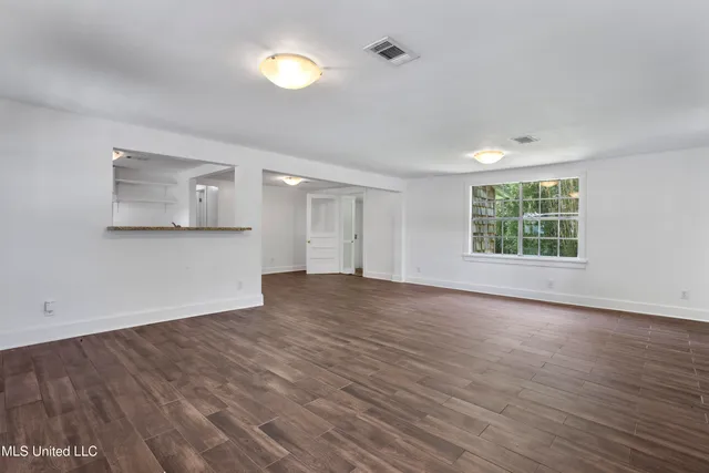 $439,900 | 609 Russell Avenue, Ocean Springs, MS 39564