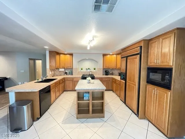 $3,900 | 7948 South Coronado Island Street, Las Vegas, NV 89139