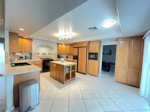 $3,900 | 7948 South Coronado Island Street, Las Vegas, NV 89139