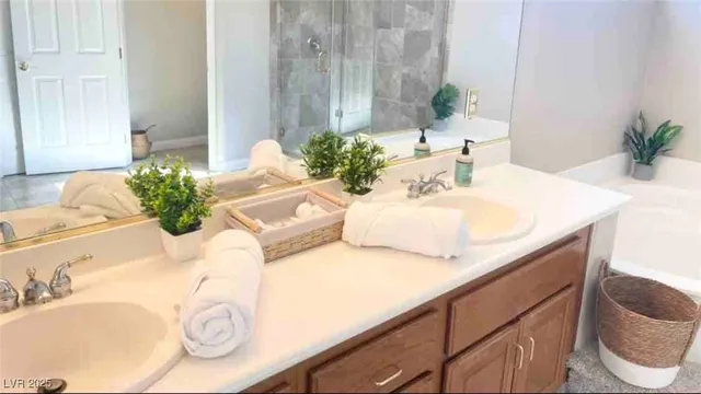 $3,900 | 7948 South Coronado Island Street, Las Vegas, NV 89139