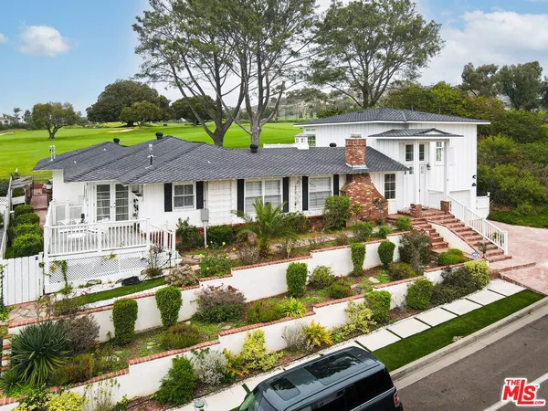 $15,000 | 1110 West Muirlands Drive, La Jolla, CA 92037