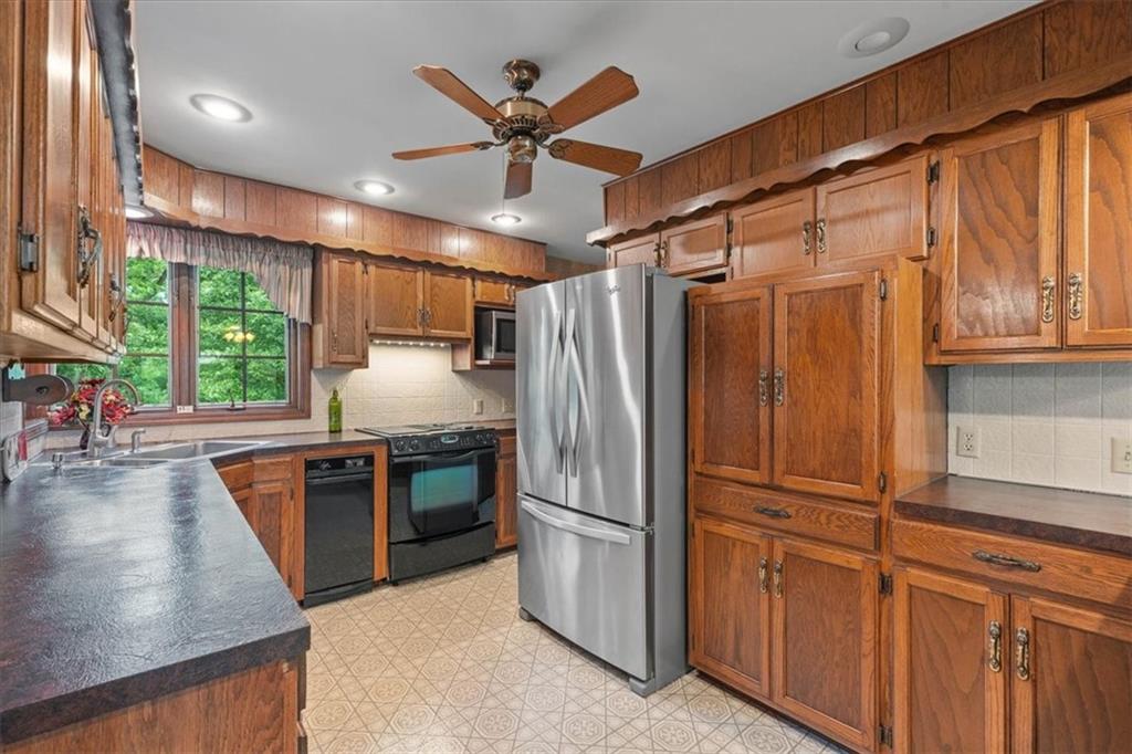 23776 Clare Road Paola, KS 66071 - Photo 11 of 39 Gallery Image 11