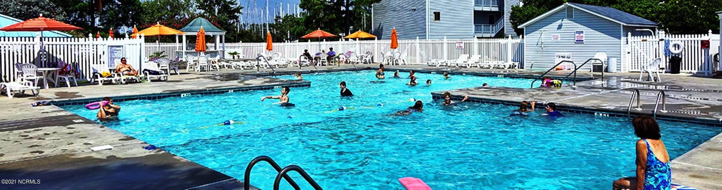 5313 Trade Winds Road New Bern, NC 28560 - Photo 7 of 12 outdoor pool