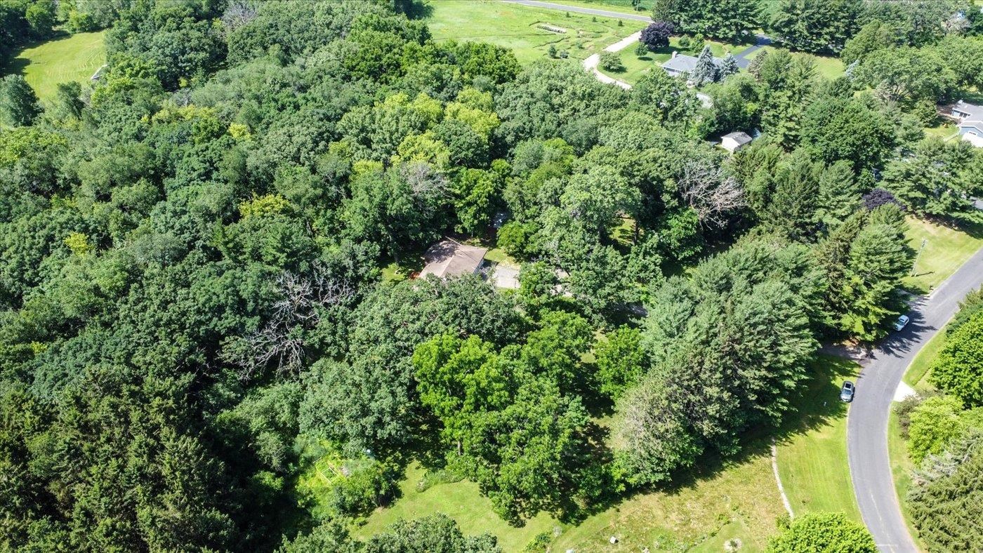 4031 Lally Road Oregon, WI 53575 - Photo 7 of 61