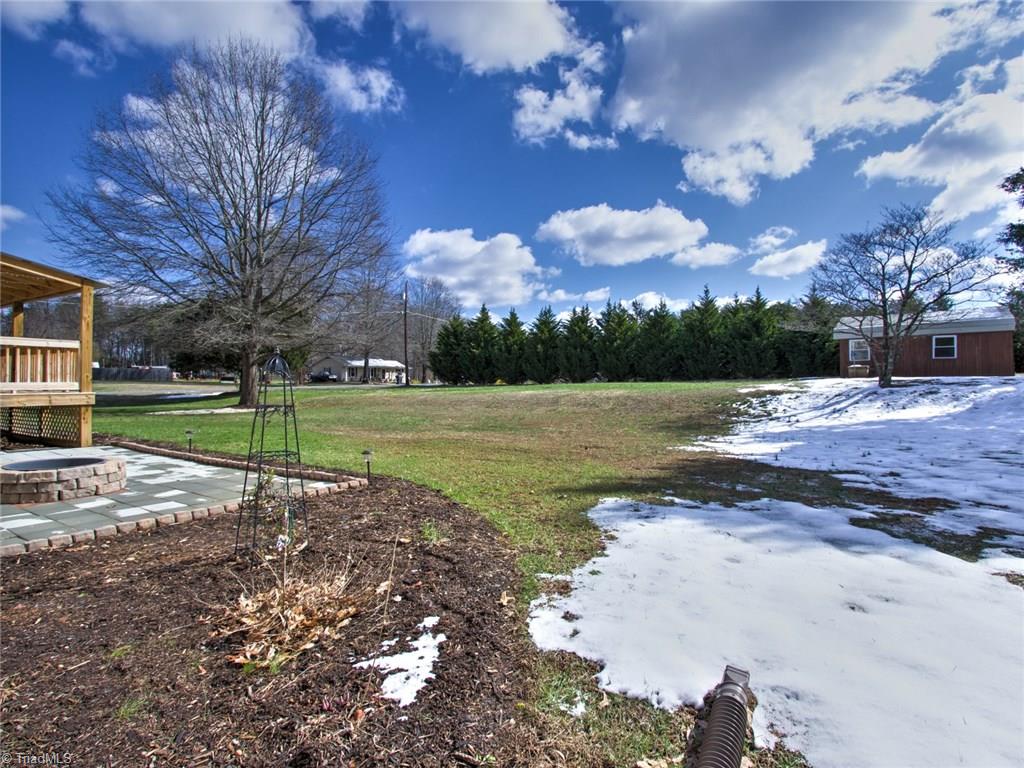 311 McCoy Road Reidsville, NC 27320 - Photo 5 of 29 Gallery Image 5