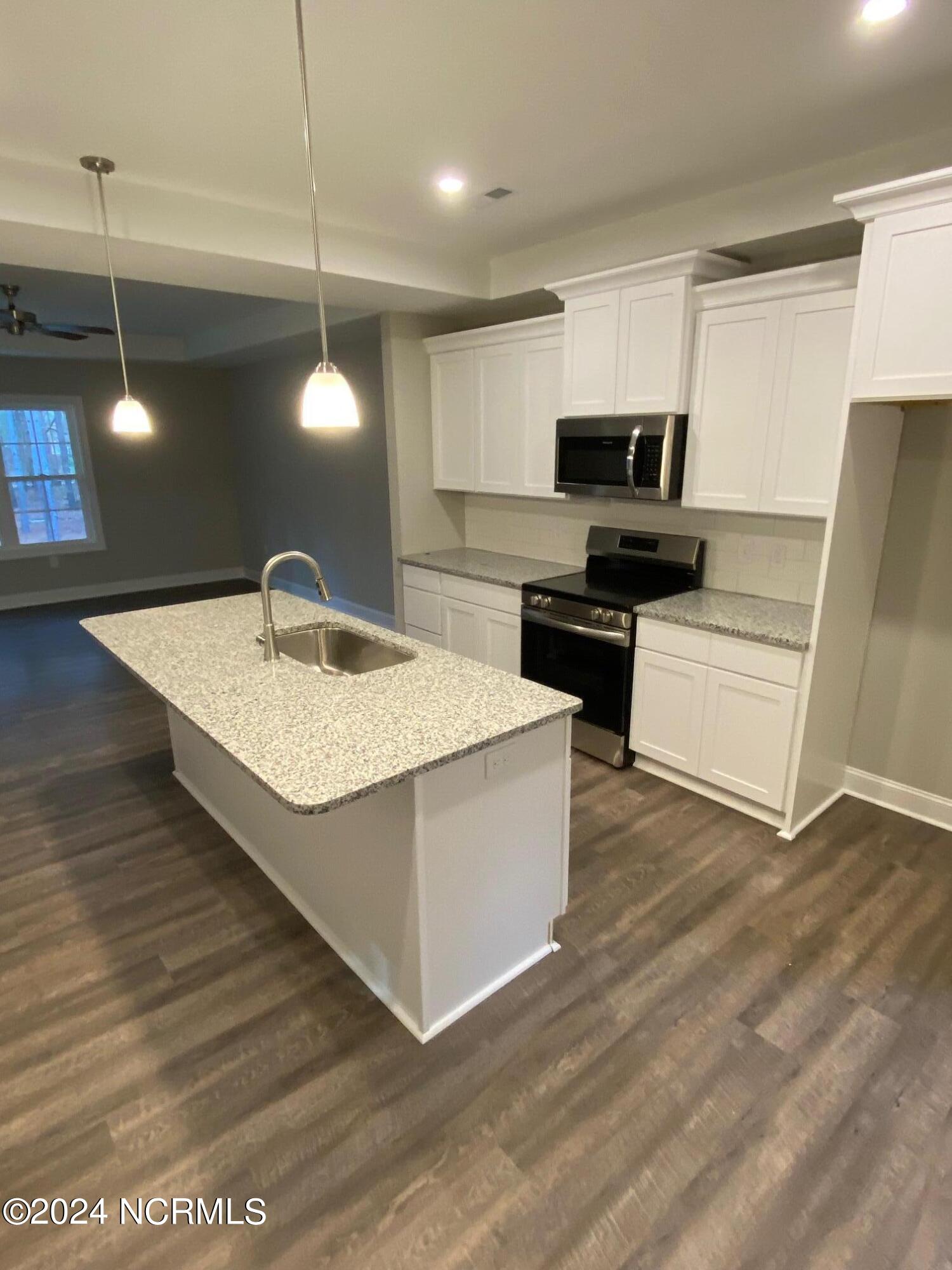 807 Thrush Drive Vass, NC 28394 - Photo 3 of 23 IMG_6213