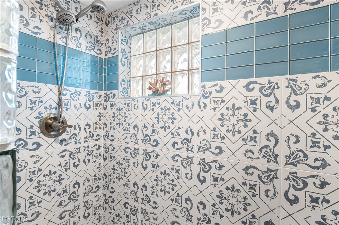 1910 Virginia Avenue, Unit 803 Fort Myers, FL 33901 - Photo 39 of 48 a view of wooden fence