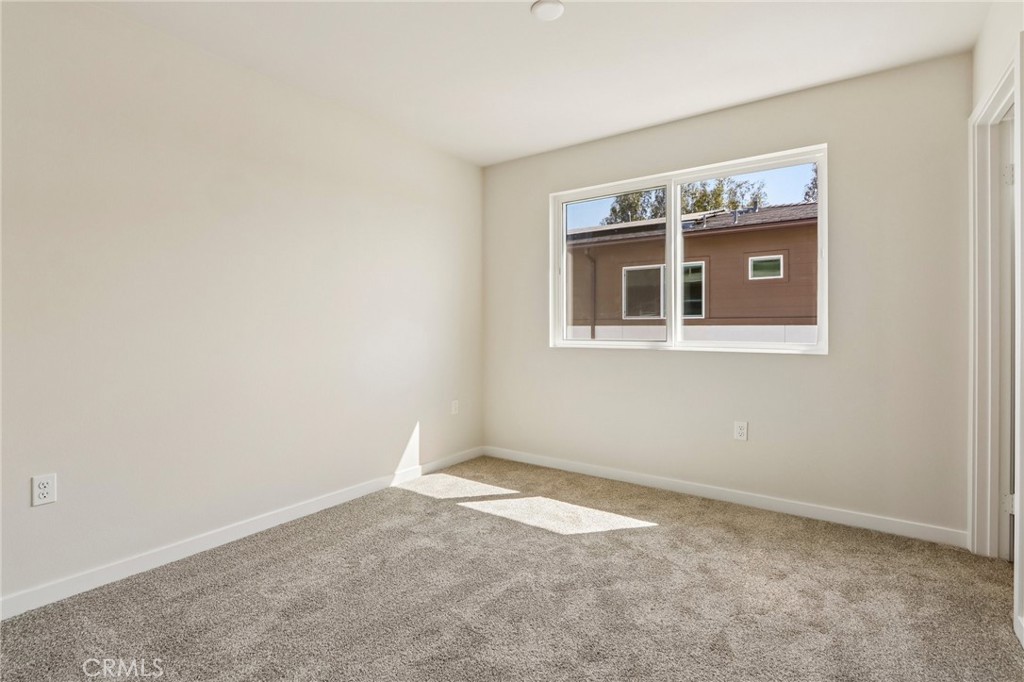 9536 Hannah Way Riverside, CA 92503 - Photo 16 of 32