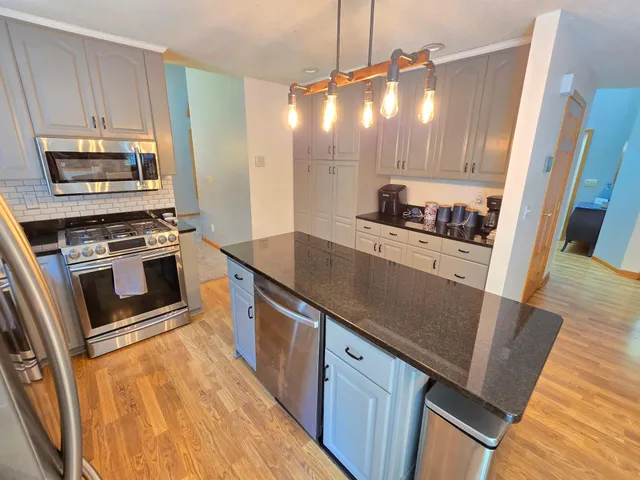 $550,000 | 850 Meadowlawn Court, Sartell, MN 56377