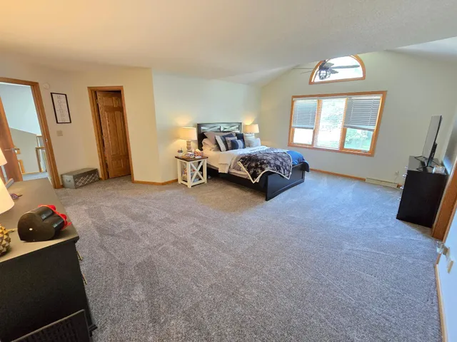 $550,000 | 850 Meadowlawn Court, Sartell, MN 56377