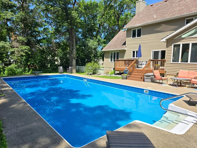 $550,000 | 850 Meadowlawn Court, Sartell, MN 56377