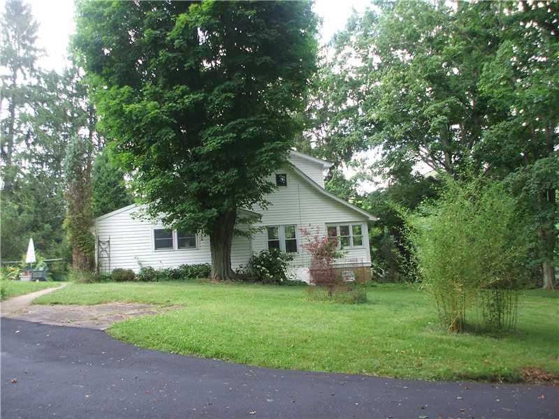340 Jolly School Road Washington, PA 15301 - Photo 6 of 18 Exterior Front. View from driveway