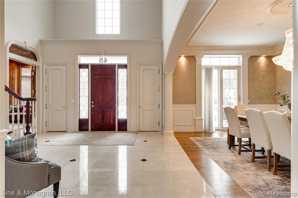 45 Roslyn Road Grosse Pointe Shores, MI 48236 - Photo 6 of 88