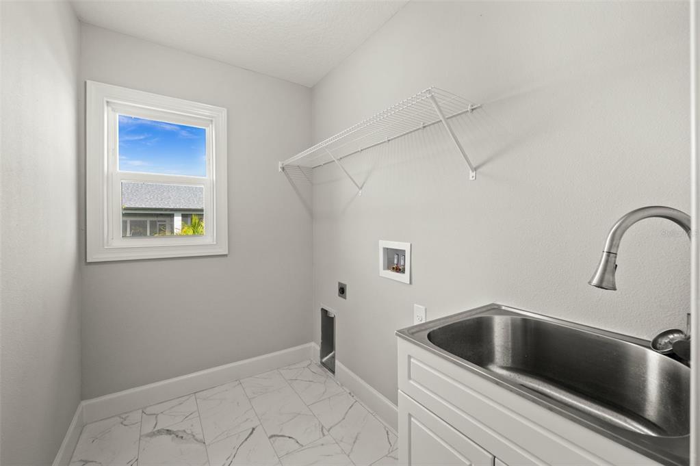 1056 Tampa Road Venice, FL 34293 - Photo 30 of 35