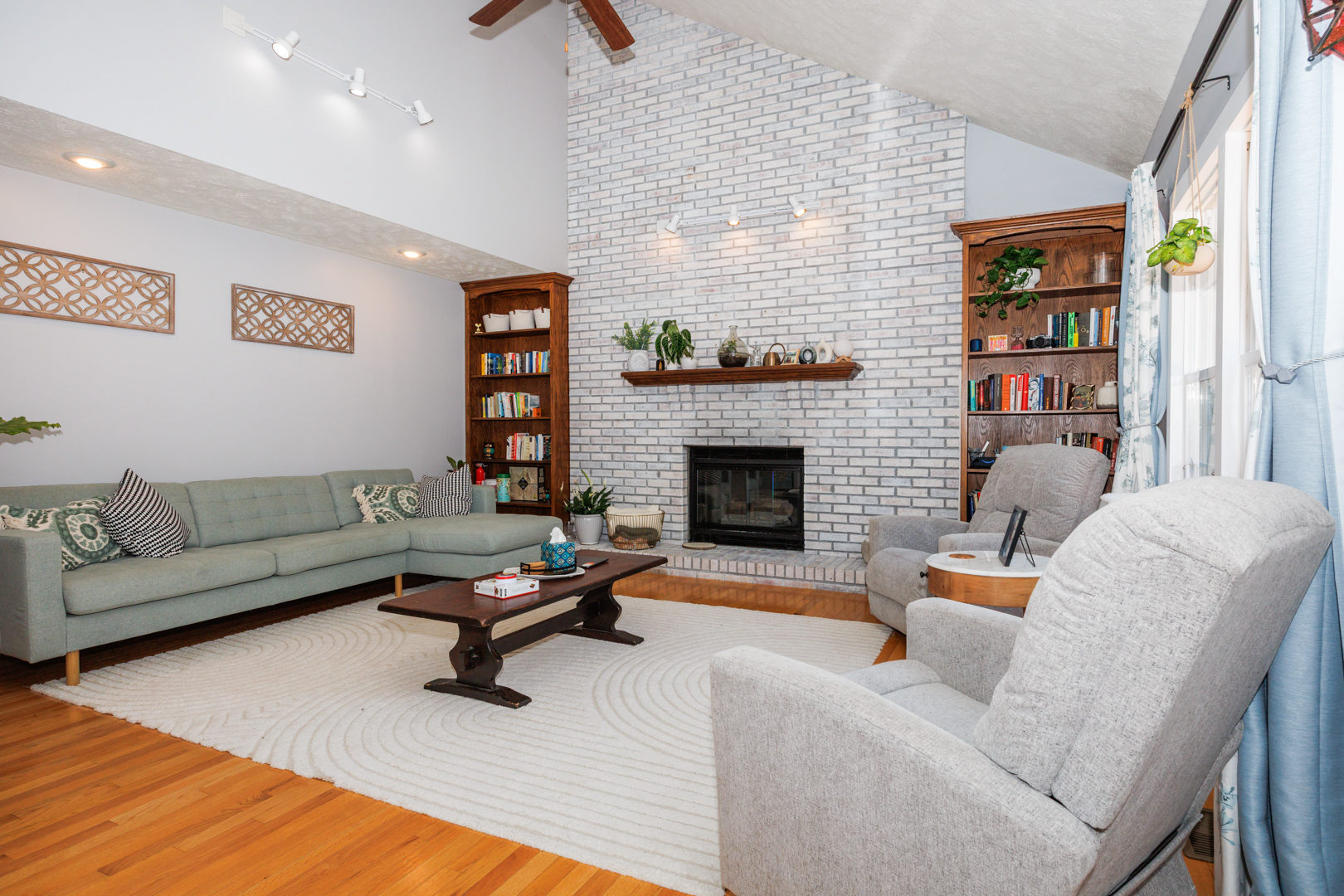 3308 Cumbria Drive Bloomington, IL 61704 - Photo 11 of 56