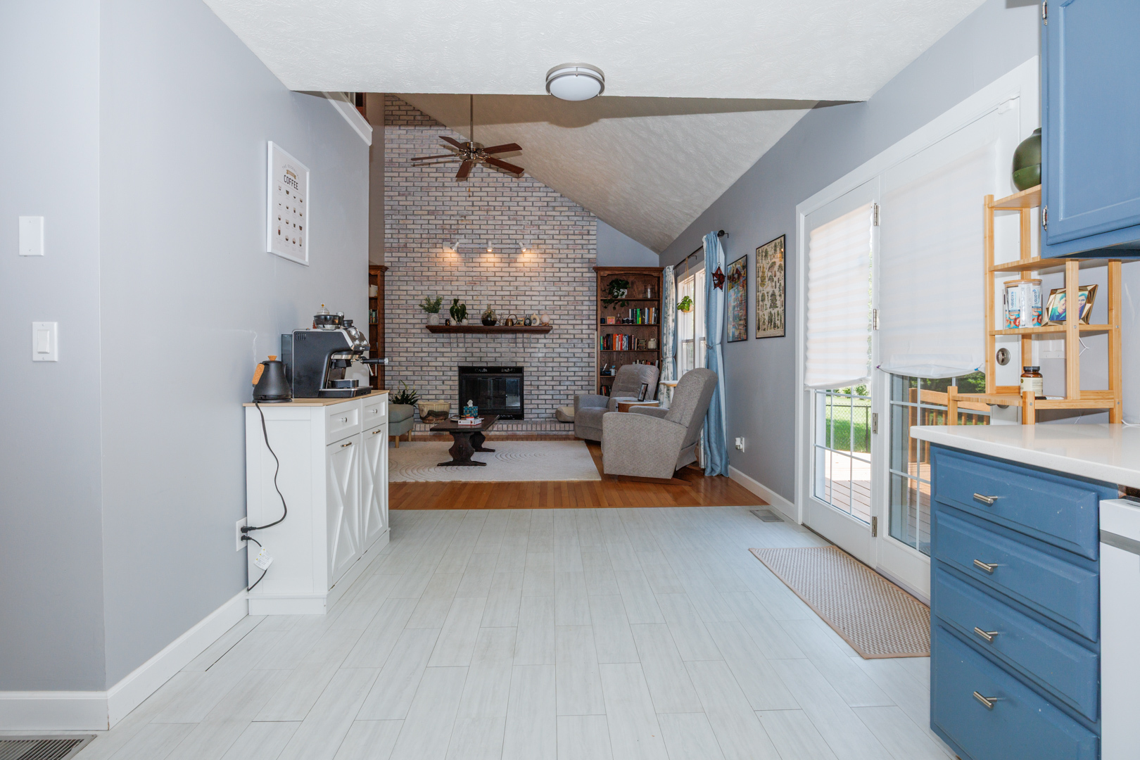 3308 Cumbria Drive Bloomington, IL 61704 - Photo 10 of 56