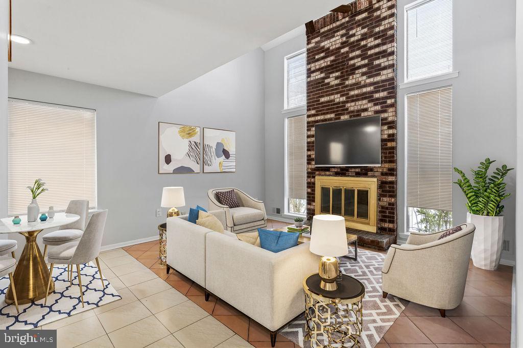 65 Allison Road Hightstown, NJ 08520 - Photo 4 of 26