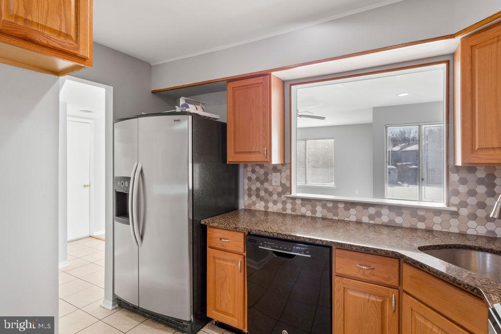 65 Allison Road Hightstown, NJ 08520 - Photo 9 of 26