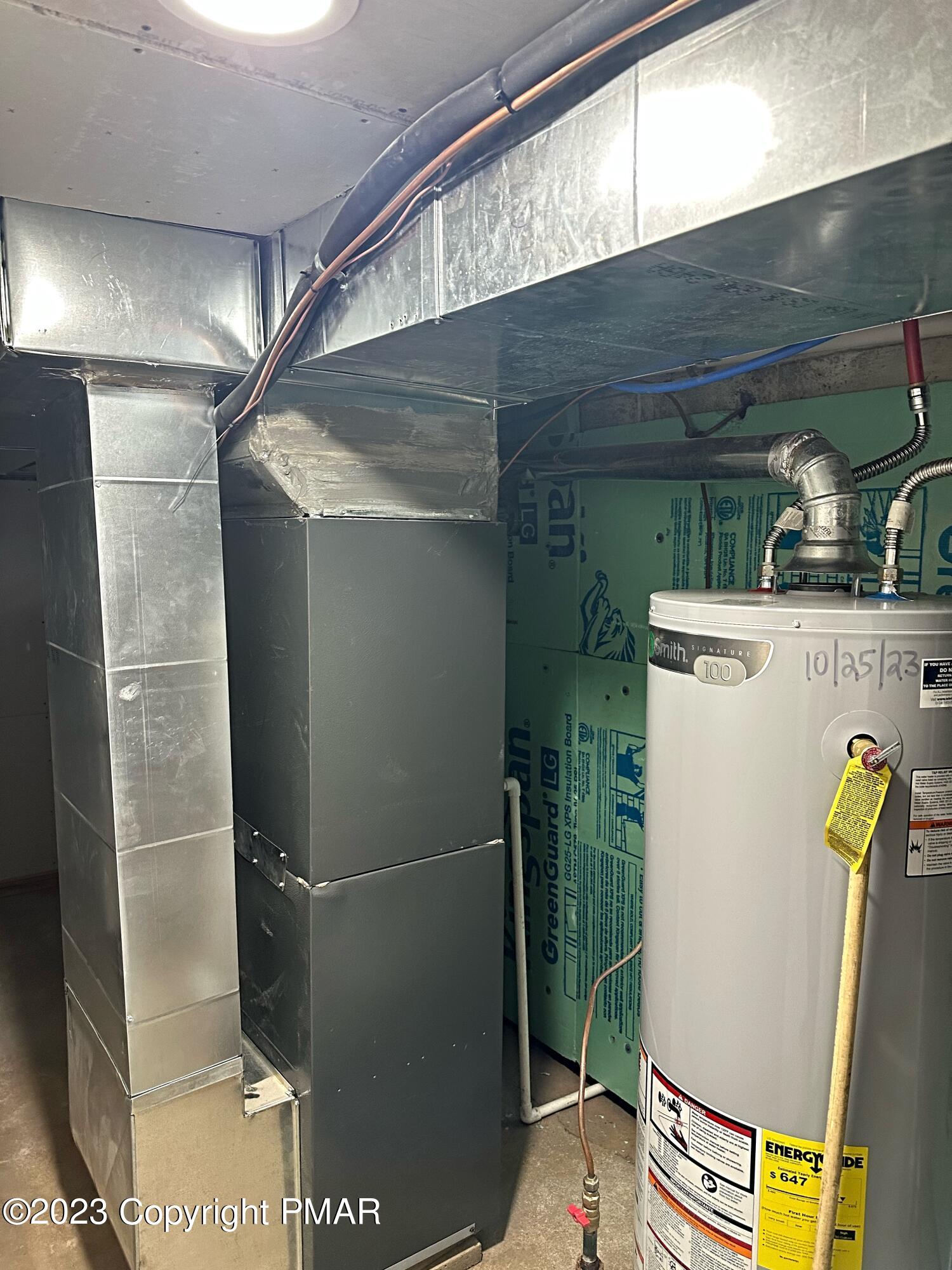 350 Mountain Road Albrightsville, PA 18210 - Photo 22 of 23 a utility room with dryer and washer