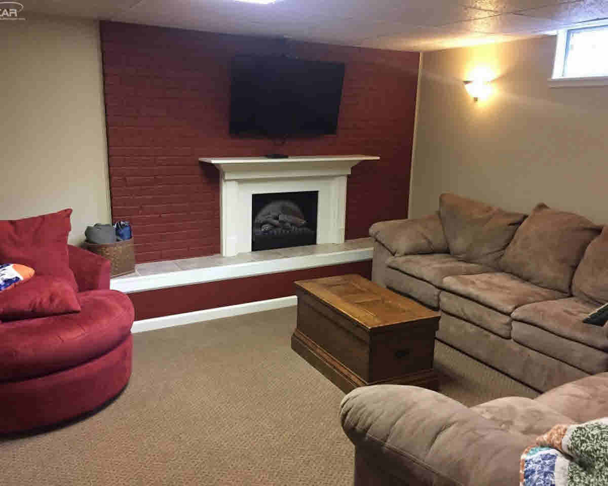7325 North Linden Road Mount Morris, MI 48458 - Photo 16 of 27 21321179-15.JPG