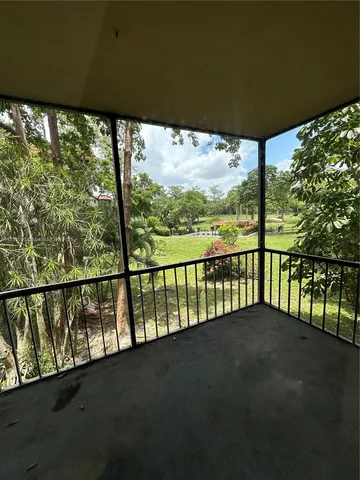 $178,500 | 6201 North Falls Cir Drive, Unit 212, Lauderhill, FL 33319