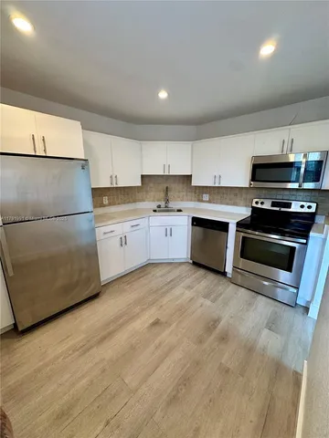 $178,500 | 6201 North Falls Cir Drive, Unit 212, Lauderhill, FL 33319