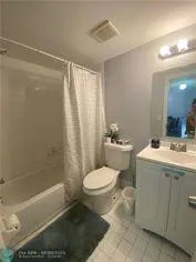 $1,600 | 2431 Northwest 56th Avenue, Unit 5204, Lauderhill, FL 33313