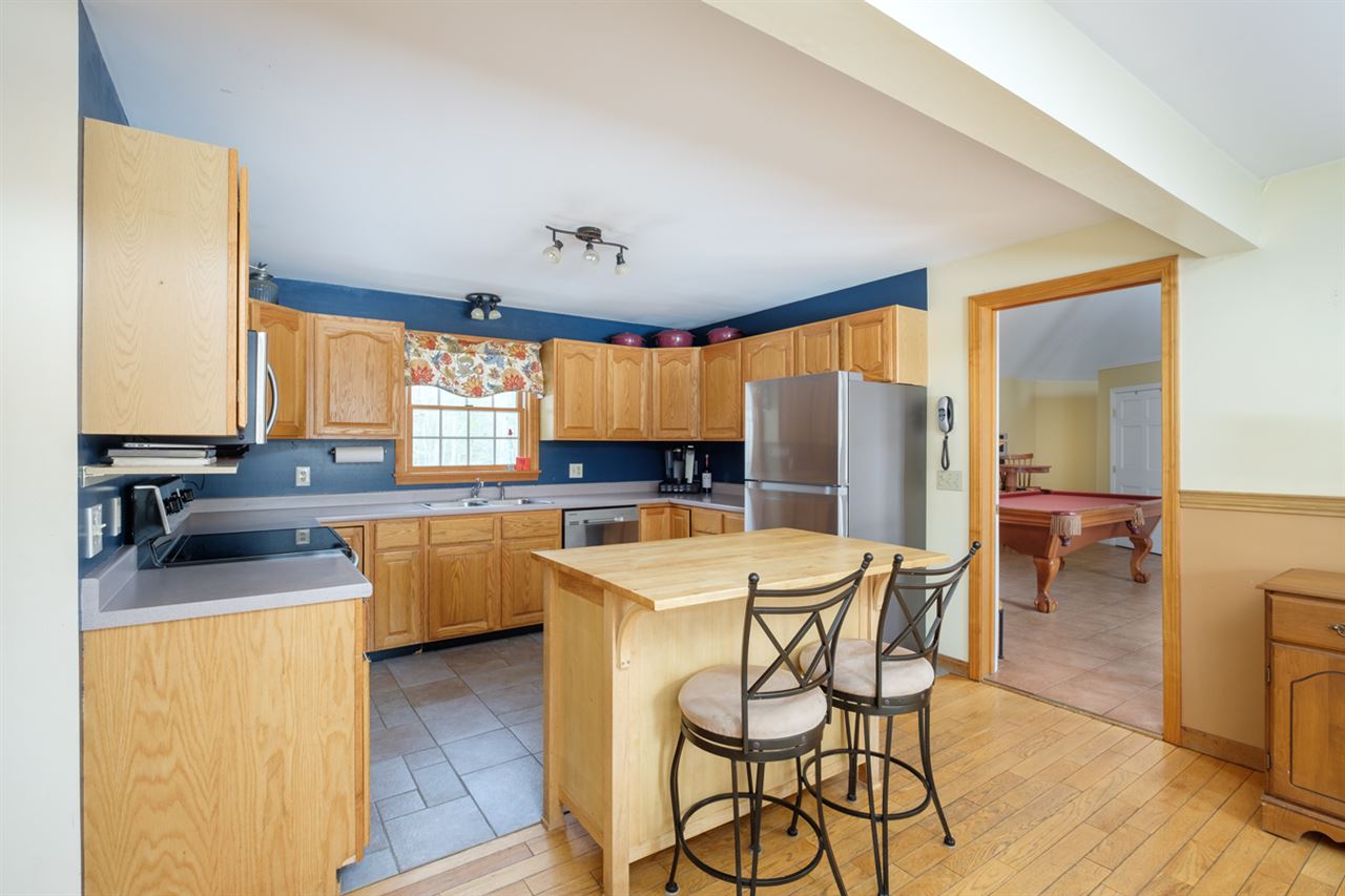 85 Bartlett Road Kittery, ME 03905 - Photo 11 of 40 Gallery Image 11