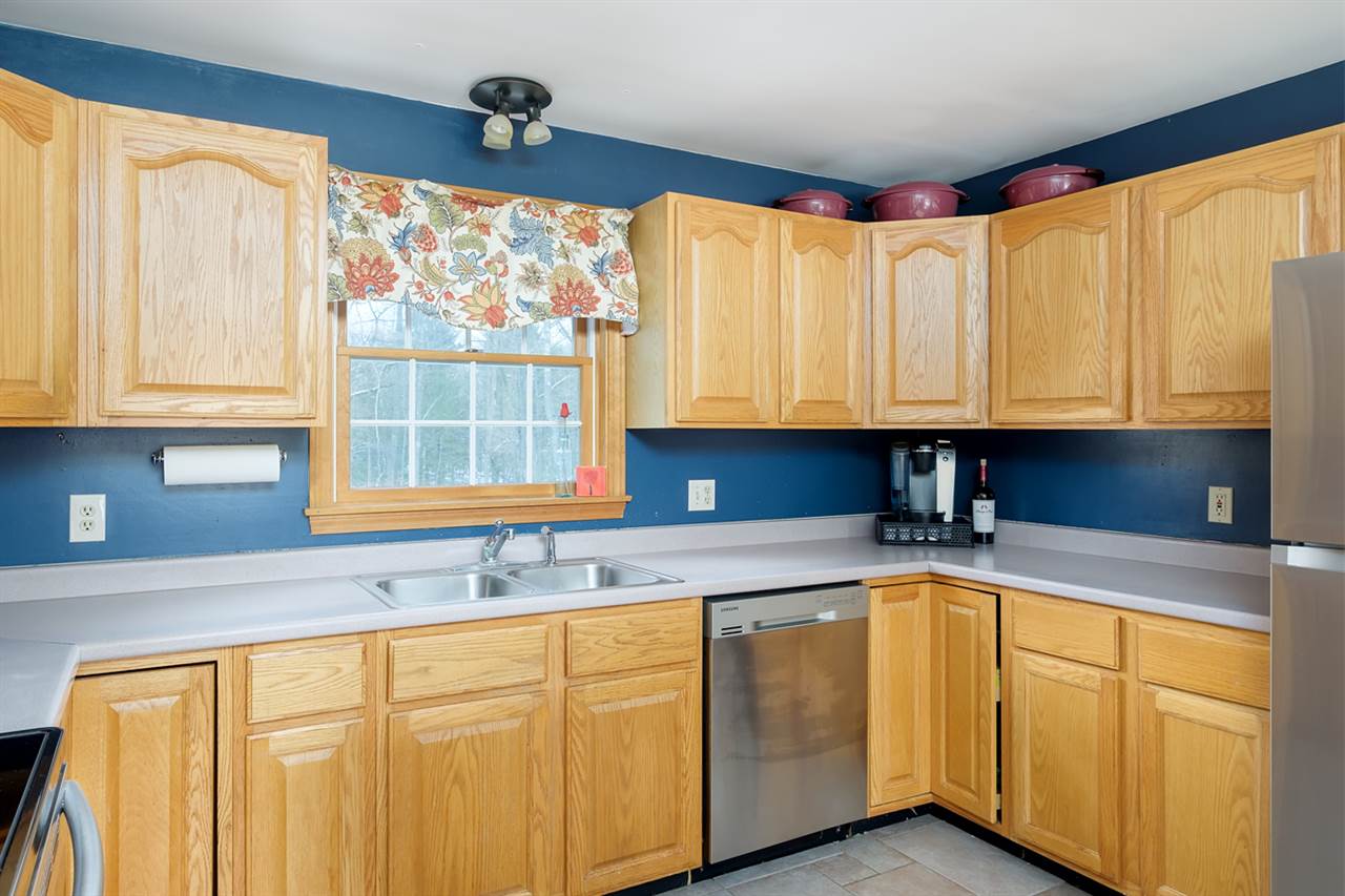 85 Bartlett Road Kittery, ME 03905 - Photo 12 of 40 Gallery Image 12
